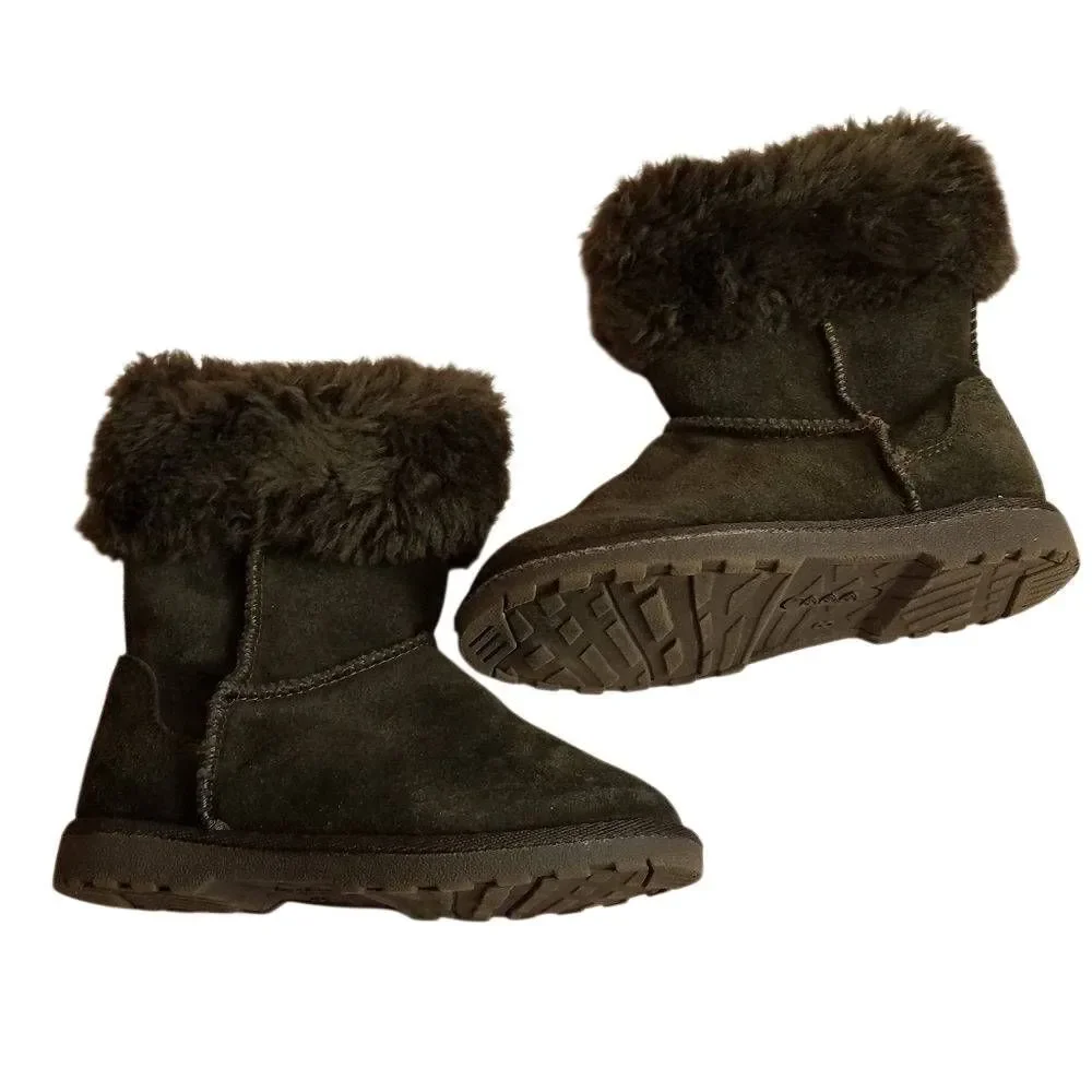Suede boots 8